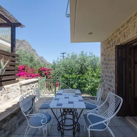 Picturesque Houses Leonidio Exterior photo